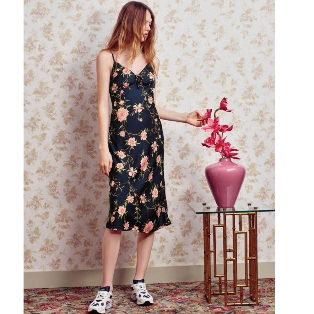 UO Betsy Satin Tie-Front Midi Green Floral Dress